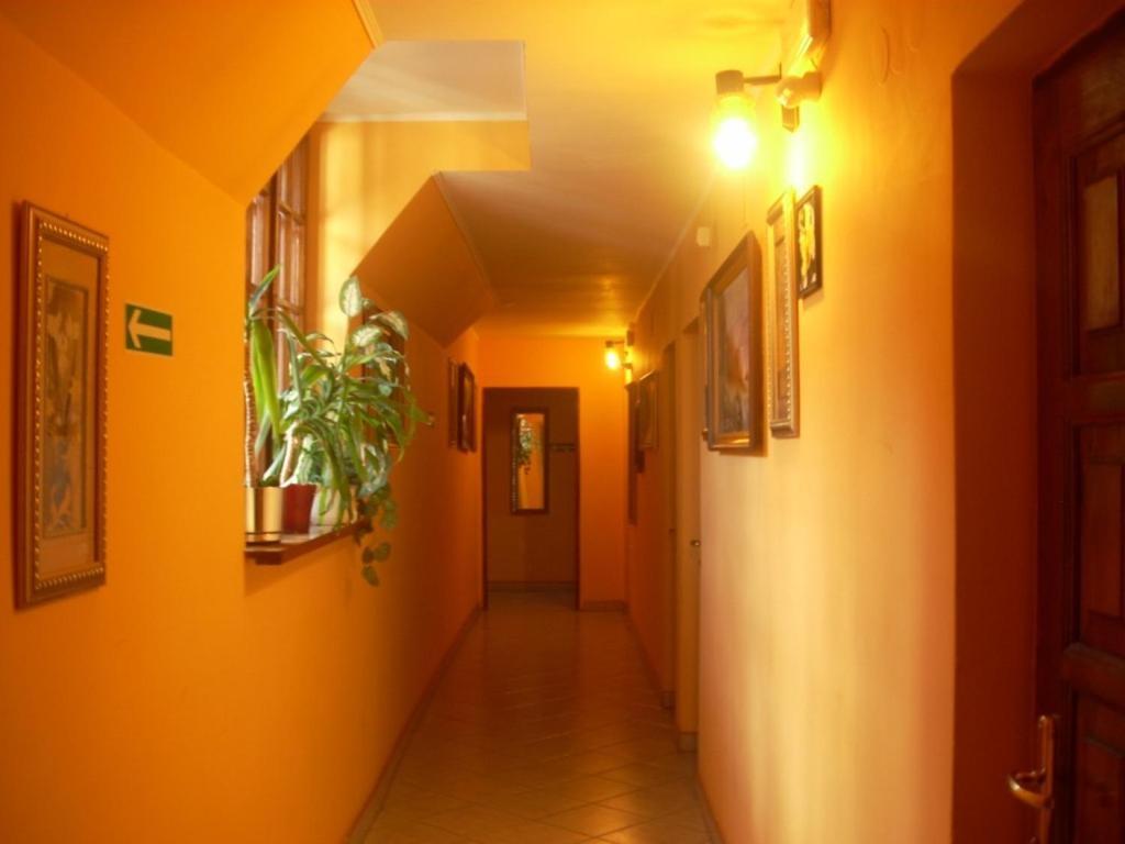 Zajazd Pomian Ozarow Mazowiecki Exterior foto